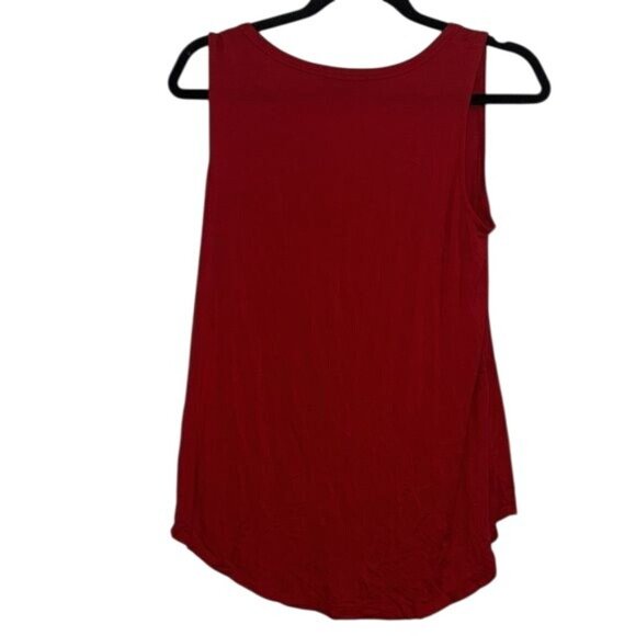 Rae Mode Womens Sleeveless Red Tank Top With Scoop Neck & Curved Hemline - Picture 4 of 7